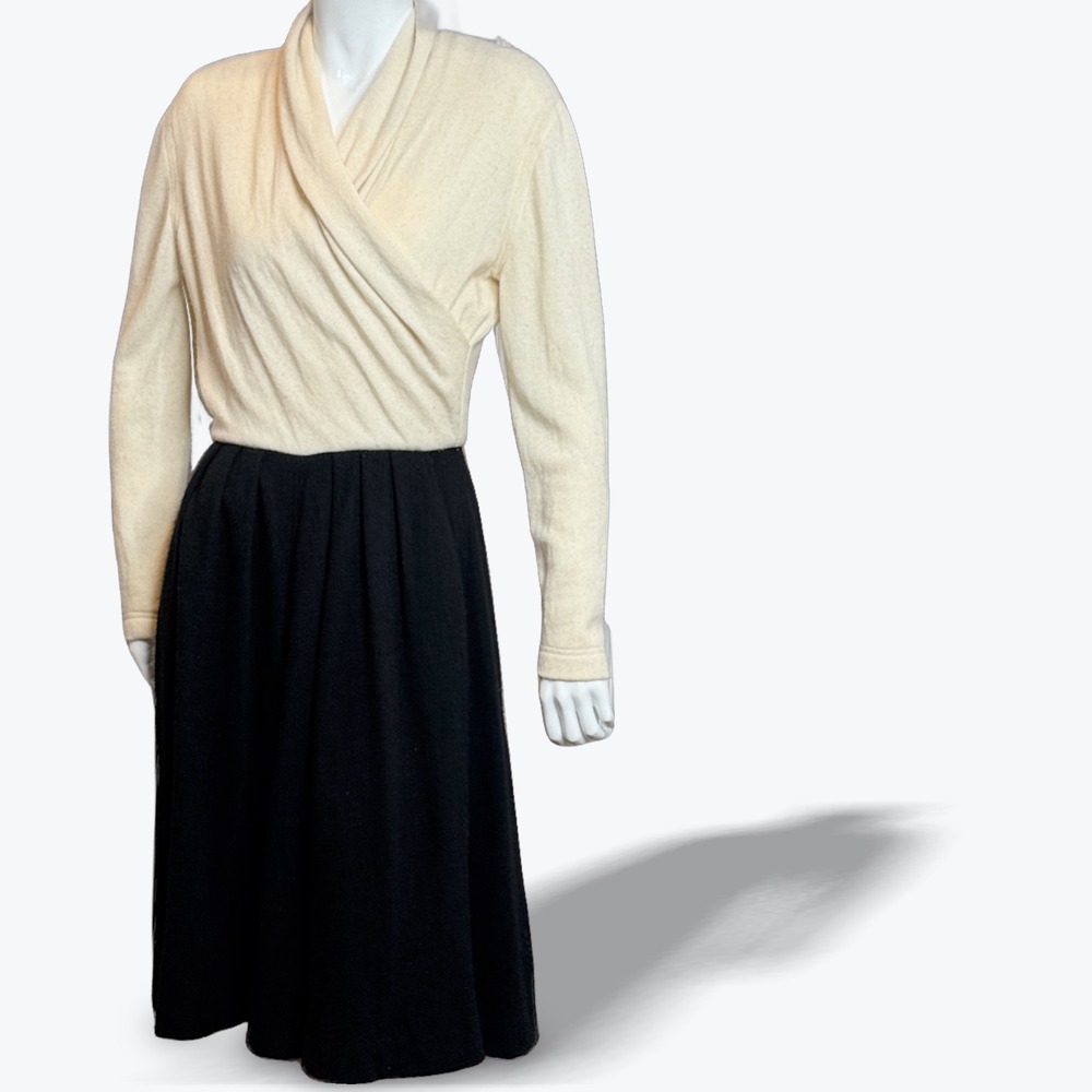 Oscar de la Renta Cashmere Wrap Dress Pockets Bonwit Teller 1980s Vintage RARE 8